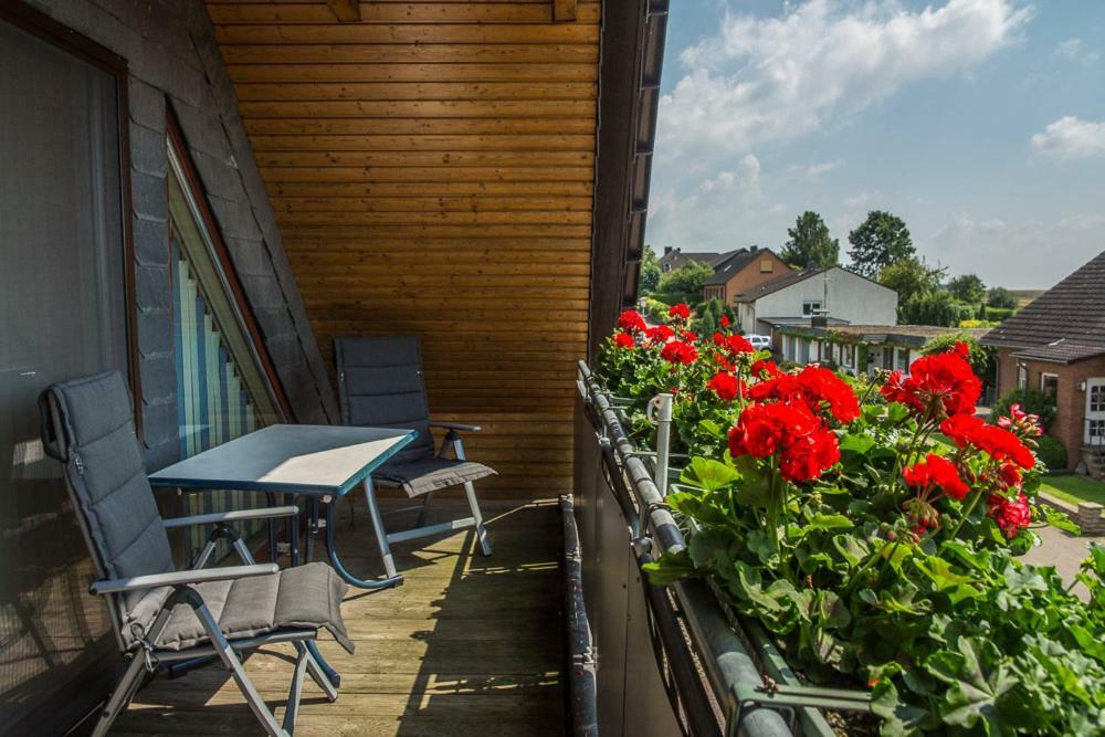Zwei Ferienwohnungen Ankerpatz 70 Qm Mit Loggia & Puppenstube 50 Qm Mit Gartenterrasse In Hagenburg Naehe Steinhuder Meer 외부 사진